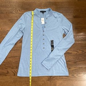 Banana Republic blue long-sleeved shirt